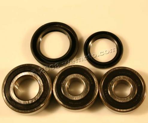 Kawasaki Z 650 C2 (KZ650) 77 Rear Wheel Bearing Kit with Dust Seals