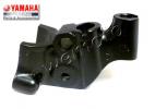Yamaha DT 125 RE 04 Кронштейн важеля зчеплення — чорний