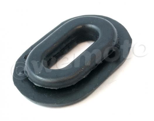 Side Cover / Panel Fastening Grommet 27mm x 12mm Oval