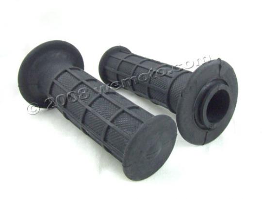 Suzuki RM 100 N/T/X 79-81 Handlebar Grips - Pair Picture of Suzuki RM 100 N/T/X 79-81 Handlebar Grips - Pair
