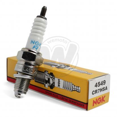 Picture of Qingqi QM 125 T Scooter 09 Spark Plug NGK